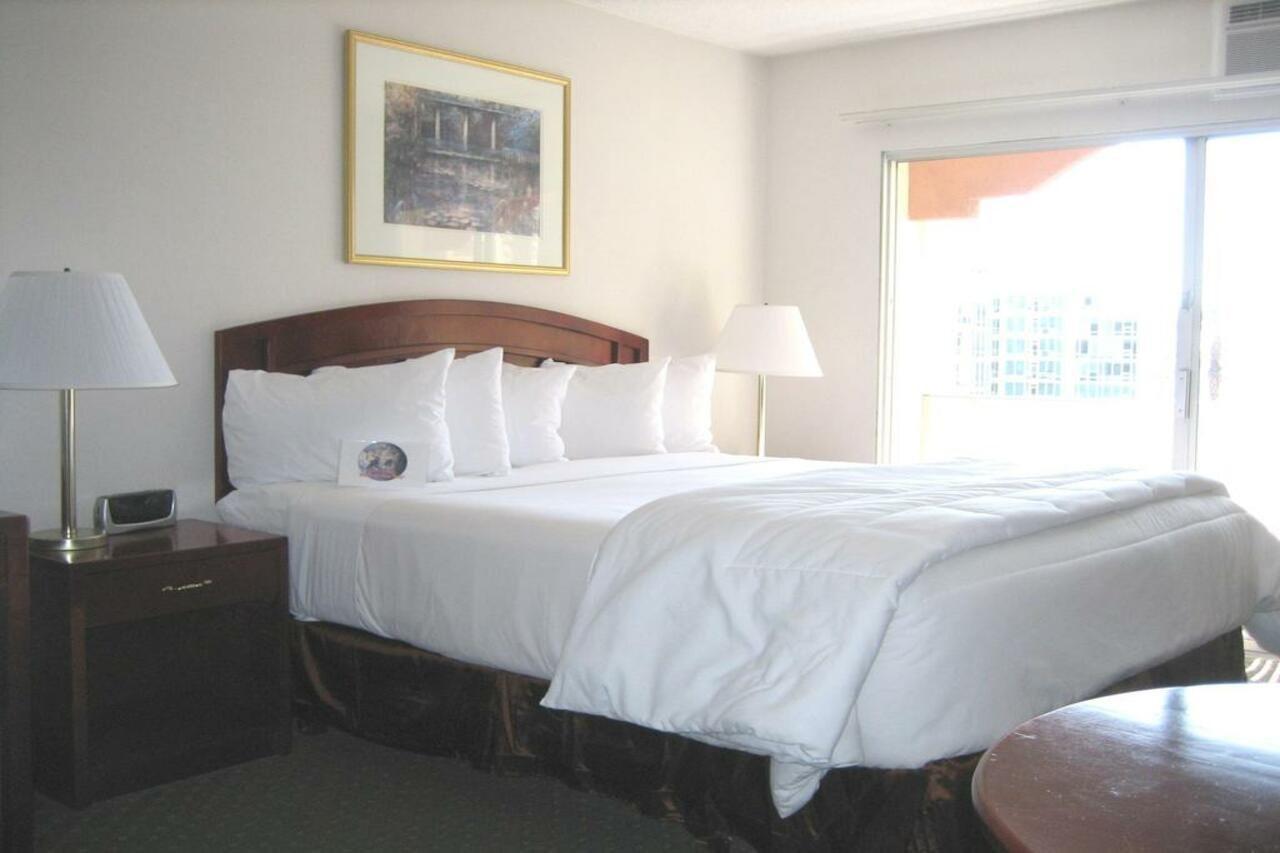 Hotel Days By Wyndham San Diego/downtown/convention Center 2*