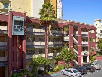 Days By Wyndham San Diego/downtown/convention Center Hotel